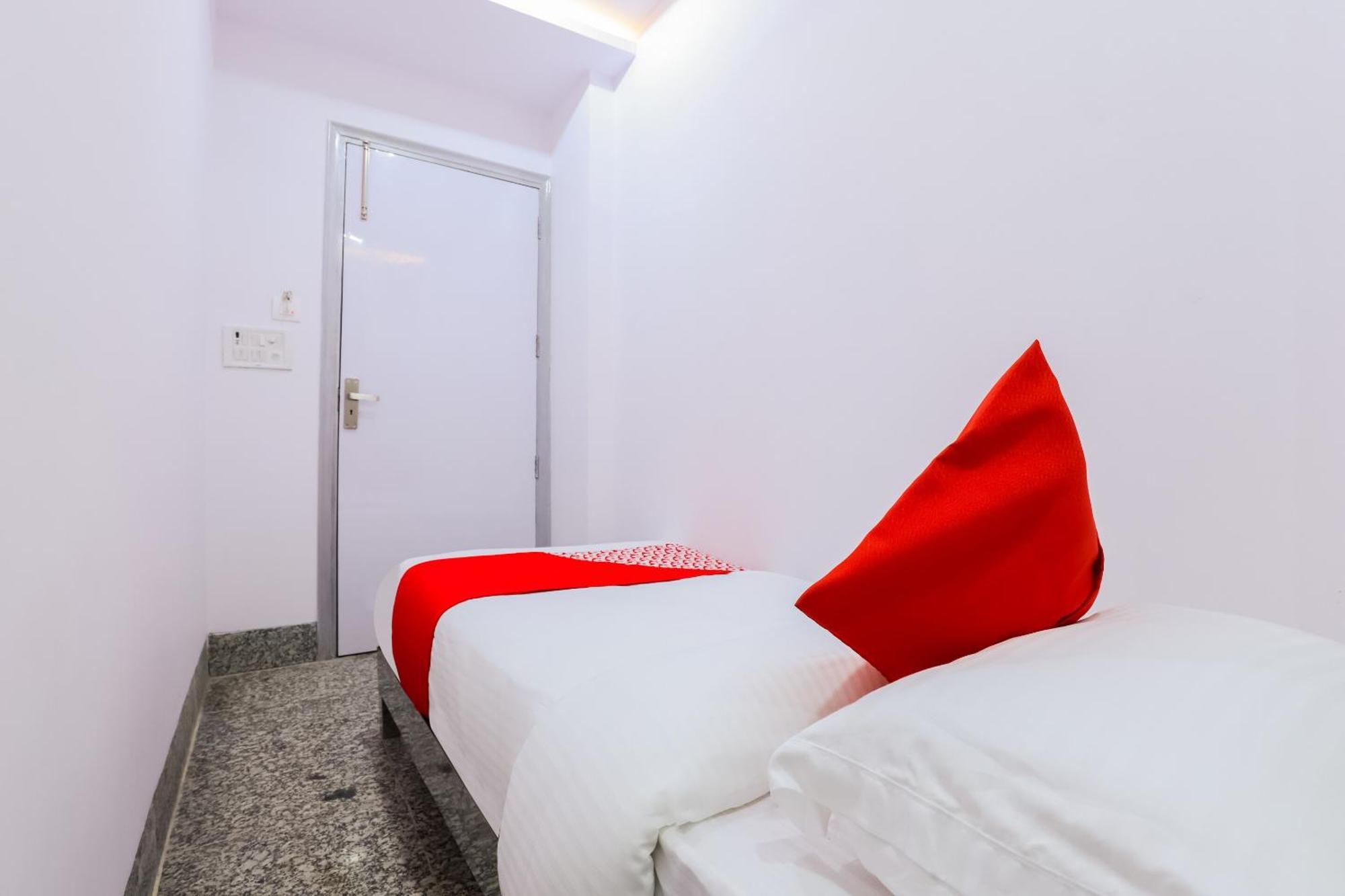 Hotel OYO 46183 New Tech India Dillí Exteriér fotografie